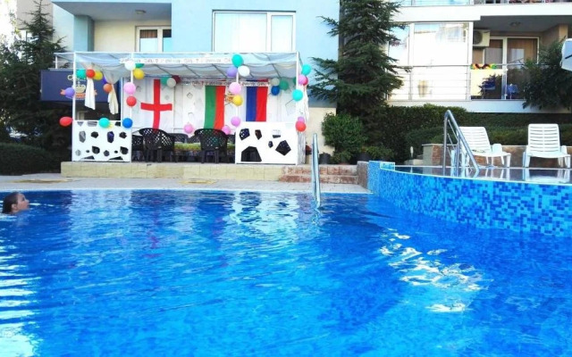 Sineva Del Sol Apartments