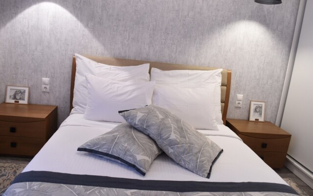 Отель Alpinia Deluxe Apt (Must) Греция, Салоники - отзывы, цены и фото номеров - забронировать отель Alpinia Deluxe Apt (Must) онлайн комната для гостей