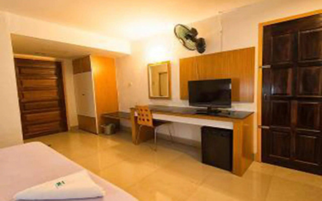 Satit Hotel