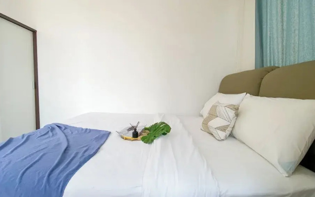 Comfort Living 2Br At Transpark Cibubur Apartment
