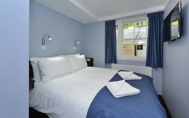 The Angus Hotel