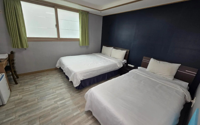 Olle Tourist Hotel