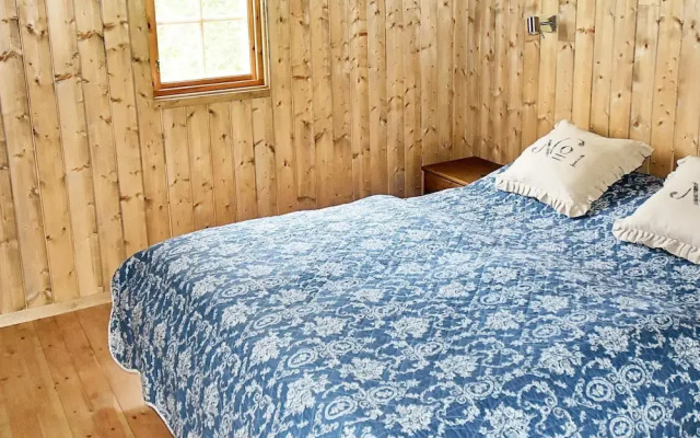 8 Person Holiday Home in Lesund