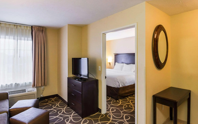 MainStay Suites Fargo - I-94 Medical Center