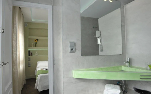 Gaudint Barcelona suites
