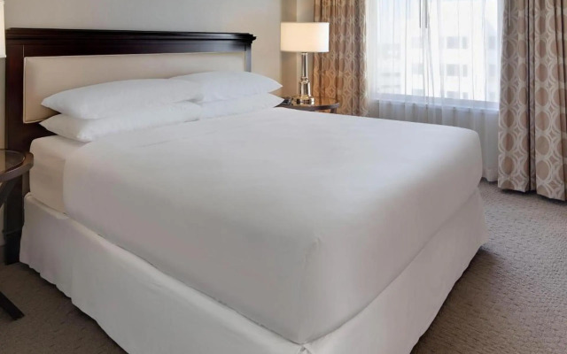 Sheraton® Suites Fort Lauderdale West