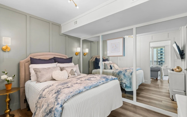 1606 Brighton 3 Bedroom Condo