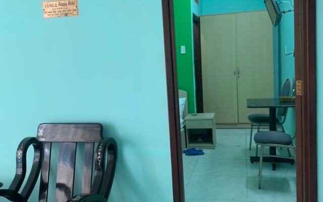 Happy Hotel Binh Tan