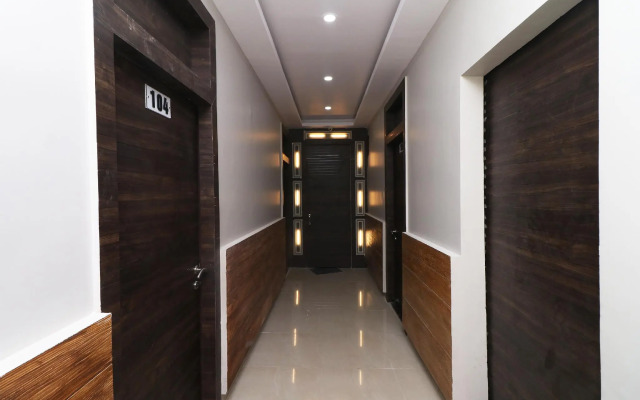 OYO Flagship 45455 Hotel Siddahant Palace