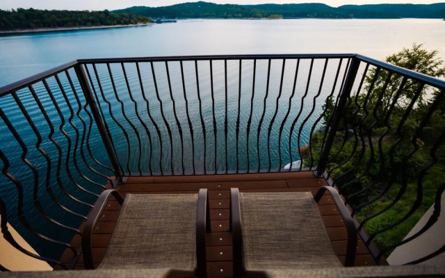 1 Bedroom Lake View Villa - Unit 406