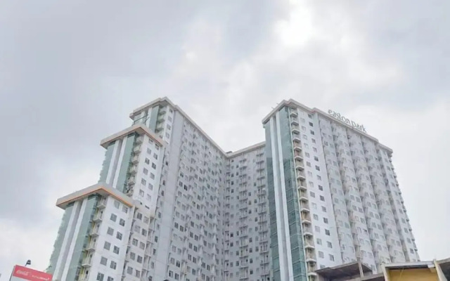Homey Studio Apartment At Easton Park Residence Jatinangor