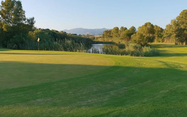 B&B Cagliari Golf Club
