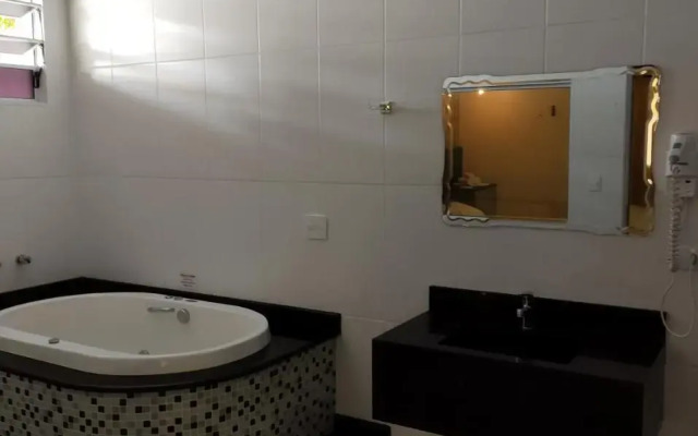 Motel Paradise