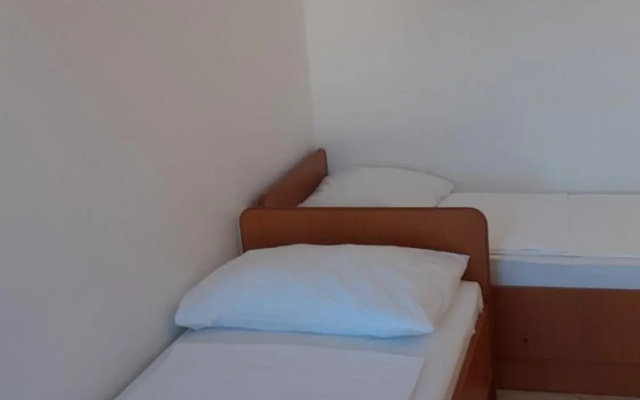 Dobri - 500 m from beach - A4(2+2)