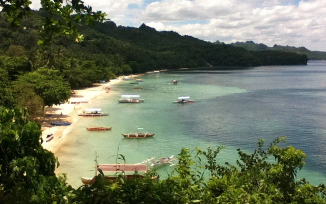 Nataasan Beach Resort and Dive Center