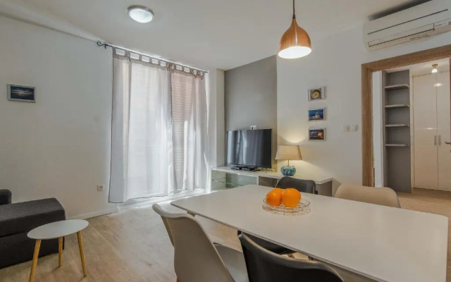 Bell Apartment
