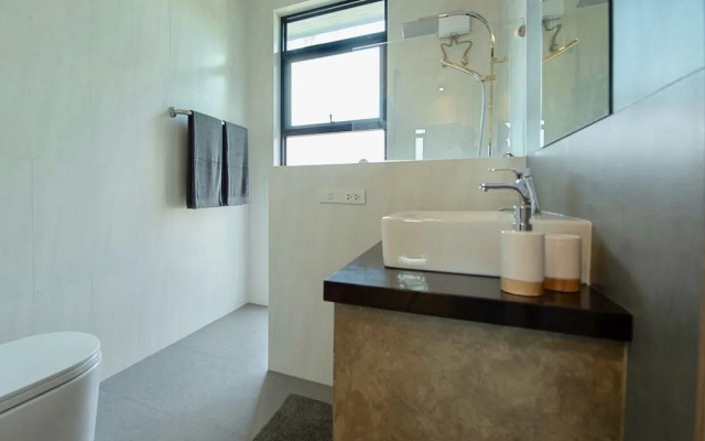 ZiZ Boutique House