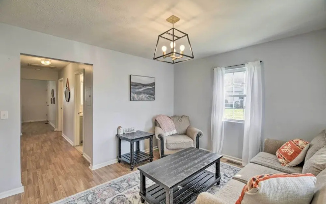 Pet-friendly Charleston Home w/ Fenced Yard!