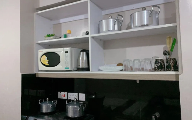 Lux Suites Royal Suburbs Apartments