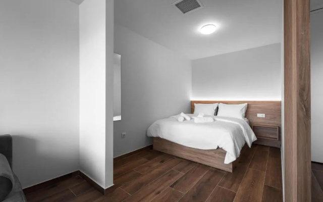 Ultima Suites Nilie Hospitality MGMT