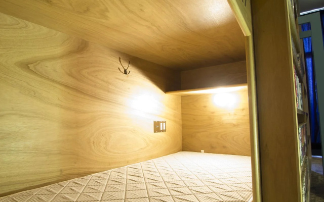 Comics & CapsuleHotel COMICAP kyoto