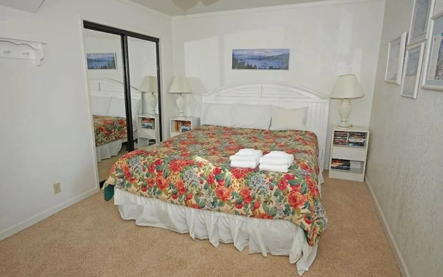 4192 Saddle Road 5 Bedroom Home by RedAwning