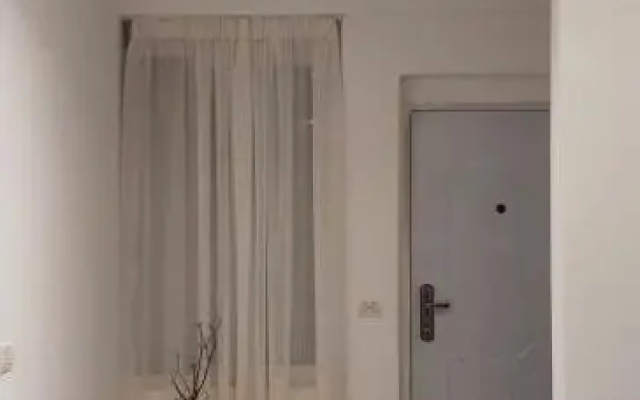 New Ring Apartment
