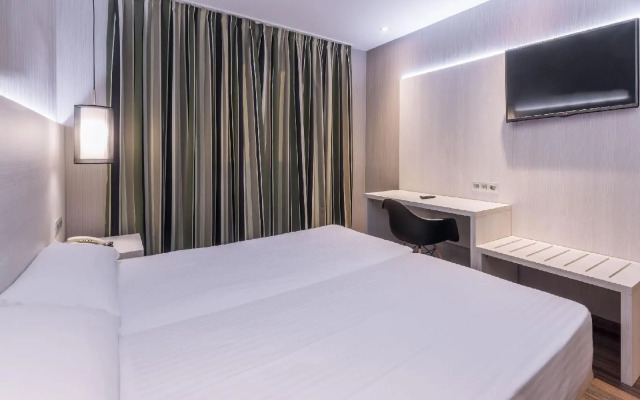 Hostal Operaramblas