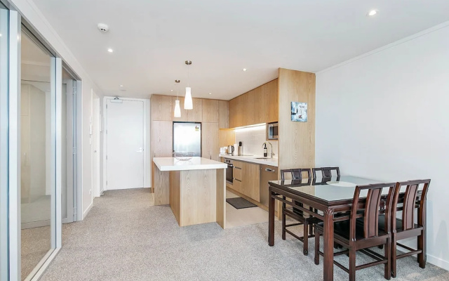 Penthouse with Access to Exclusive Rooftop Terrace
