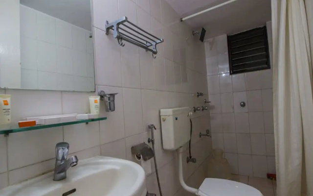 OYO 12423 Home Pool View 1BHK Candolim