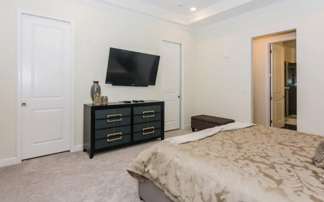 Top Deluxe Apartment at Storey Lake 262817