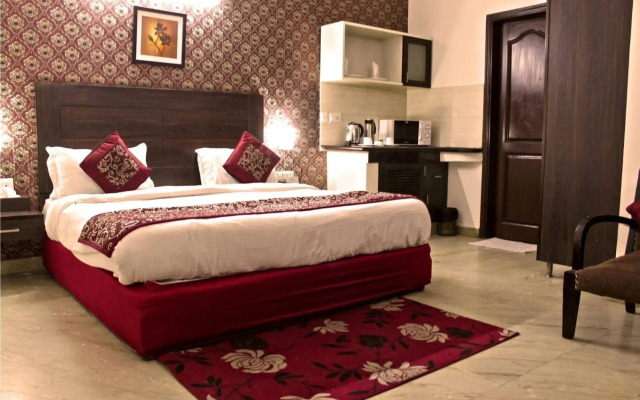 Hotel Jashn Inn near Apollo Hospital, Delhi