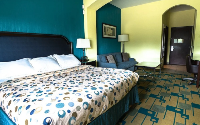 Rivers Inn & Suites