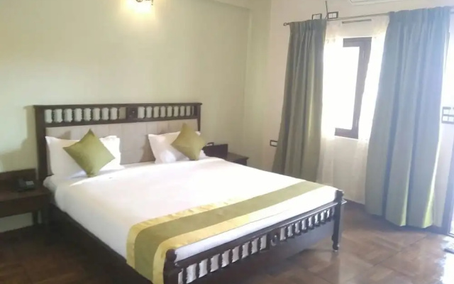 Shathayu Ayurveda Yoga Retreat