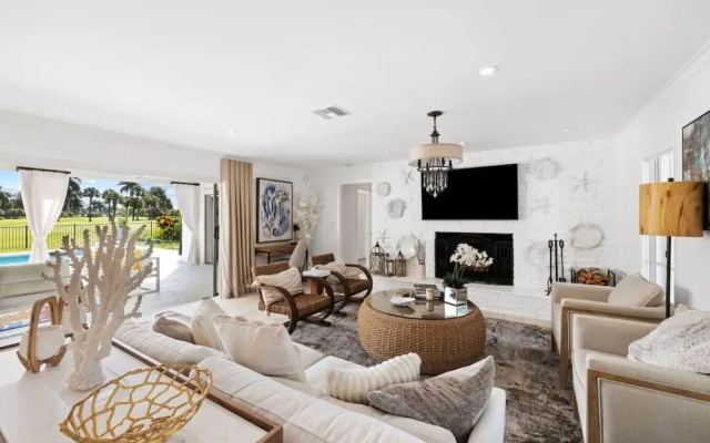 Luxury Beach House With Golf Course View