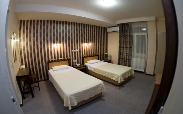 Olympos Hotel
