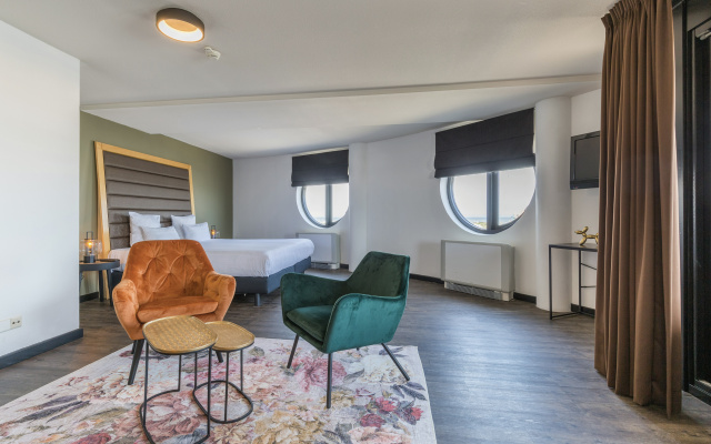 Leonardo Hotel IJmuiden Seaport Beach