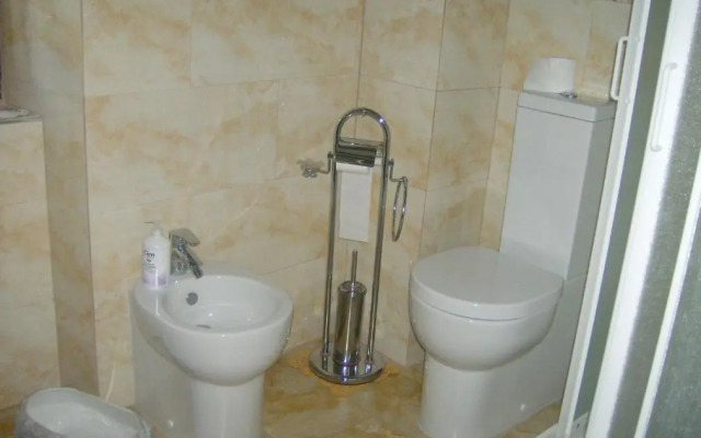 Casa Dina