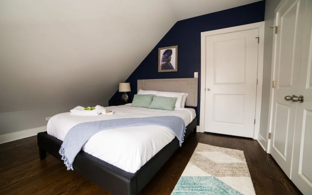 Stunning 3BR in Lake View by Sonder