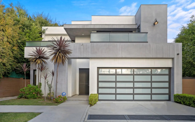 Crescent Heights