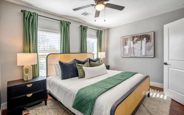 2-bedroom - Equipped Kitchen - Gated Parking
