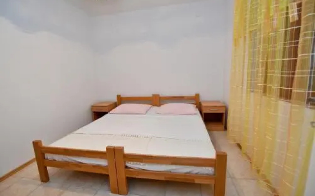 Apartments Caska VI