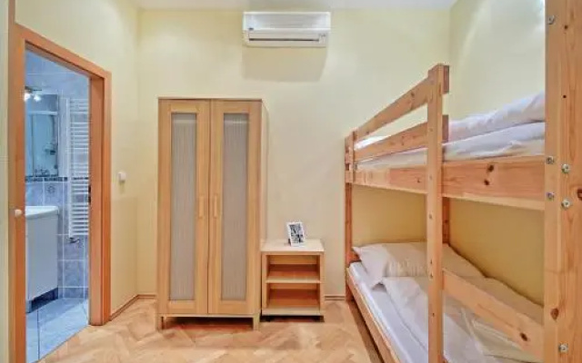 B.O.B. Apartment