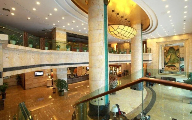 Chongqing Kingtown Hotel