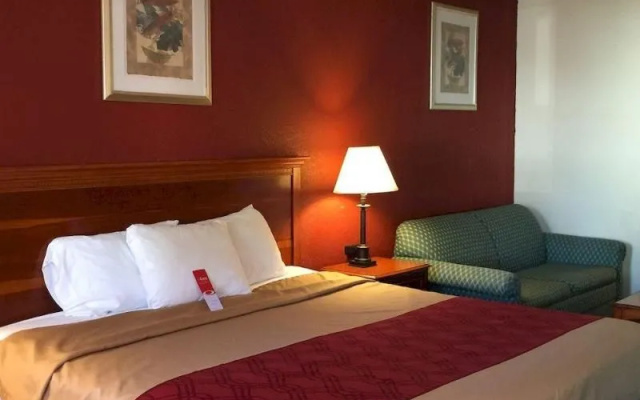 Econo Lodge Norwalk