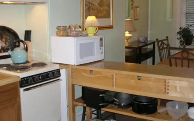 Clinton Street Bed and Breakfast