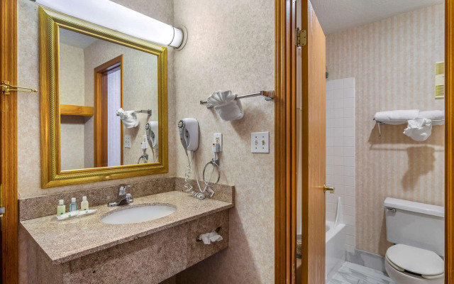Quality Inn Marietta near Dobbins ARB