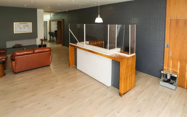 Zimmer Suites