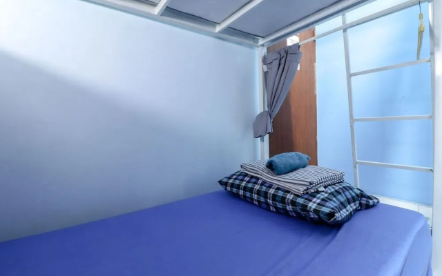 Alexiz Hostel