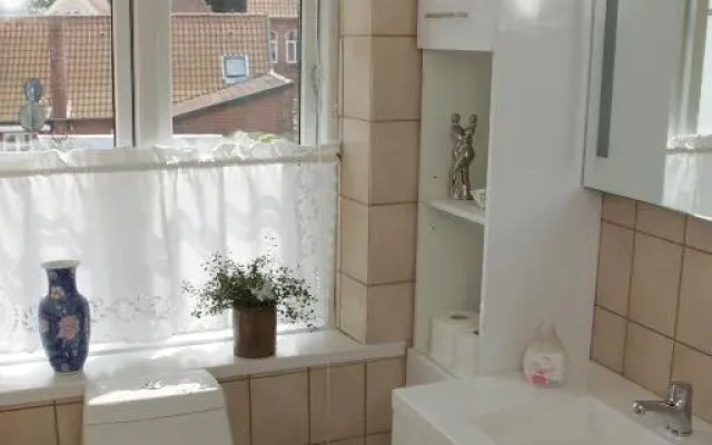 Apartment 4